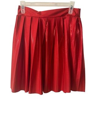 Women’s Fashion Nova Red Pleated metallic Skirt EUC Size L/XL